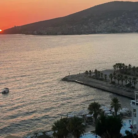 Jonian Waves Lägenhet *