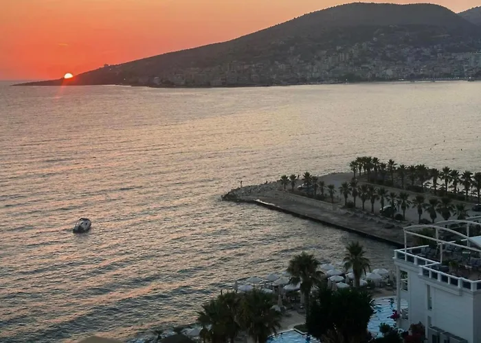 Jonian Waves Lägenhet *